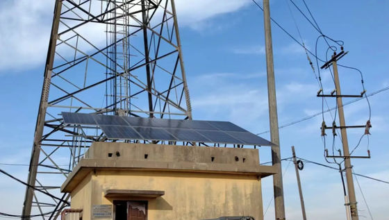 Sistem energi surya off-grid untuk stasiun basis telekomunikasi